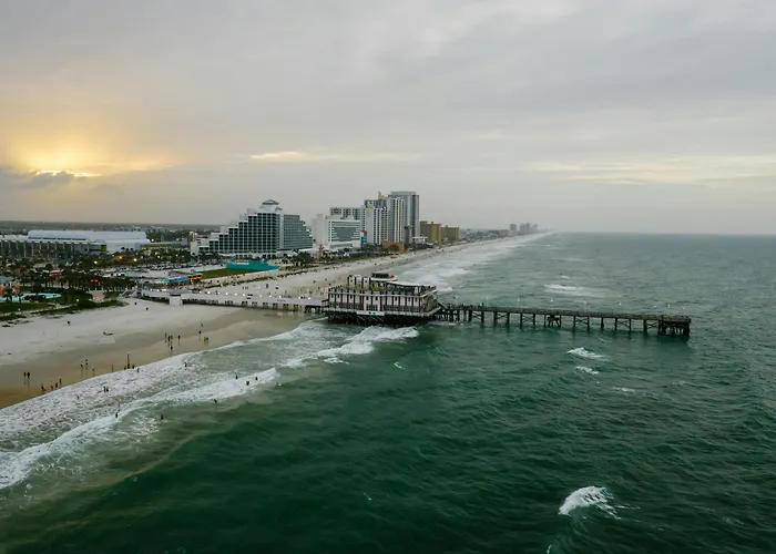 Max Beach Resort Daytona Beach