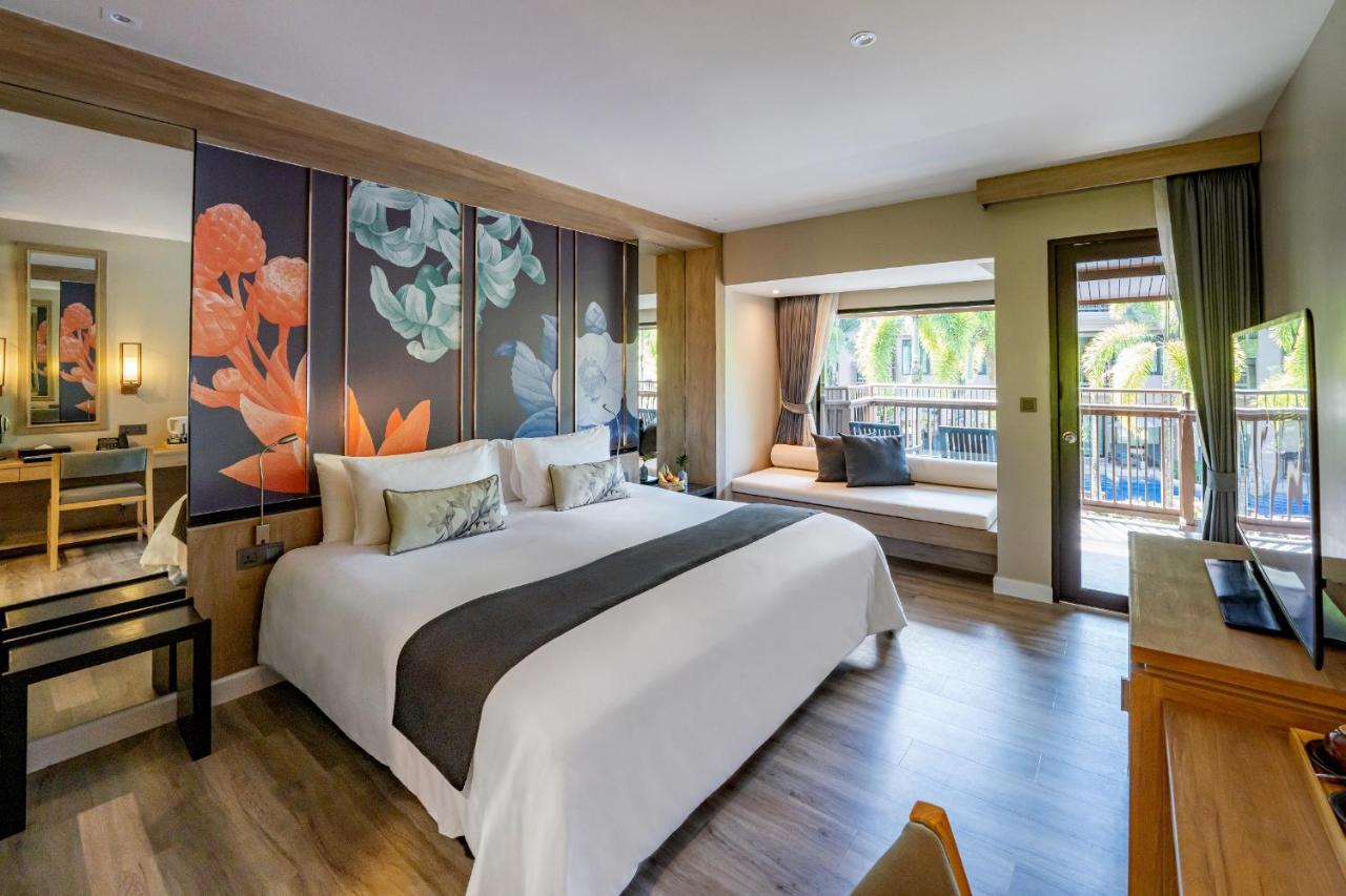 Deluxe Room,1002057546:JPEG