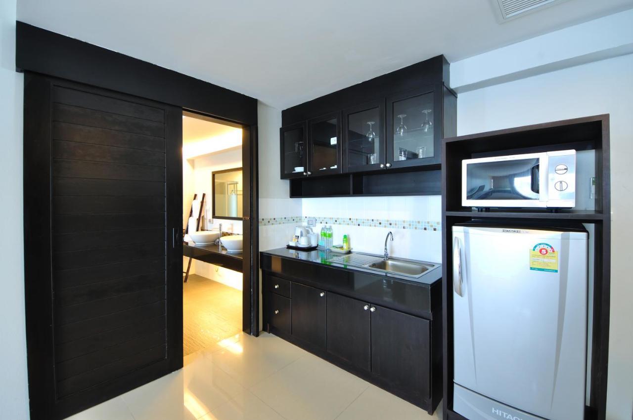 Suite Double Room with Pool View,1209115051:JPEG