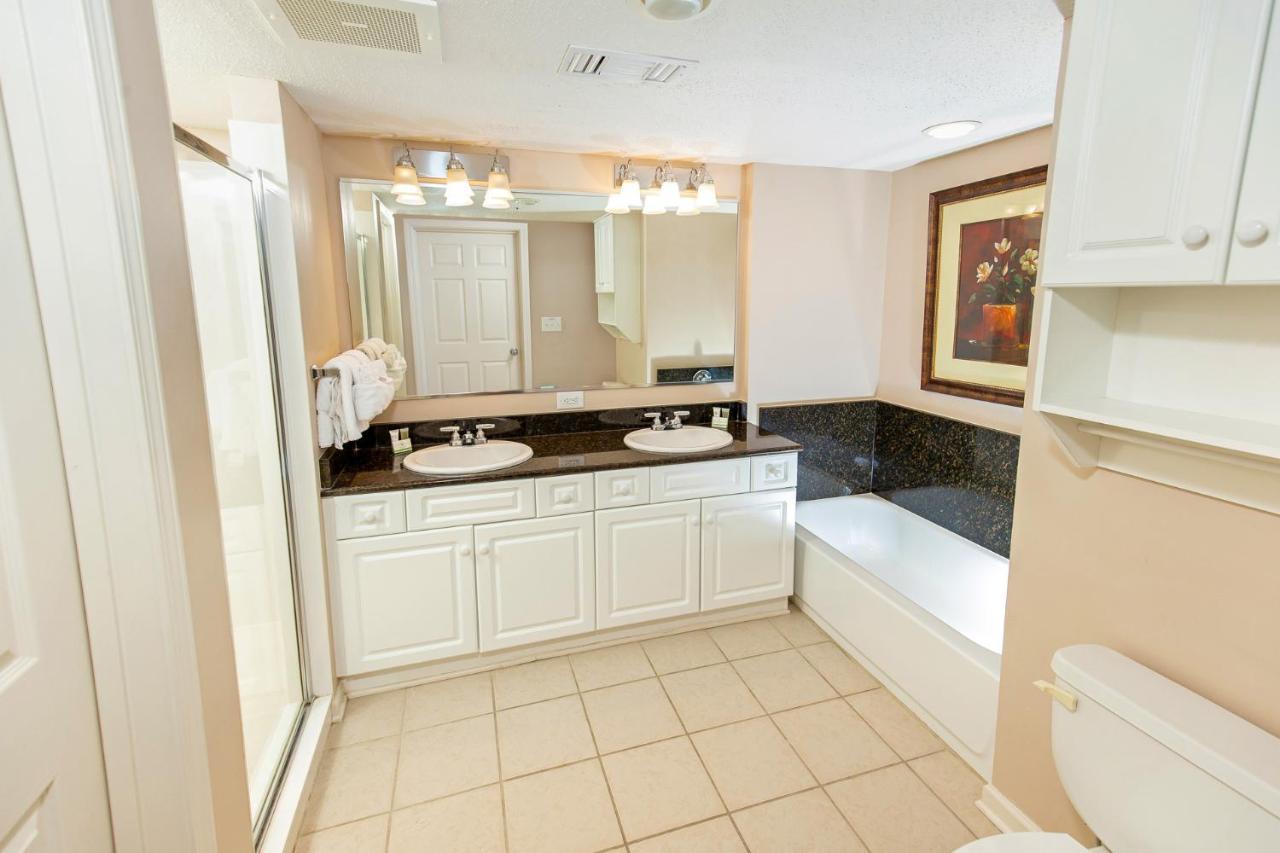 Yacht Club 3 Bedroom Villa