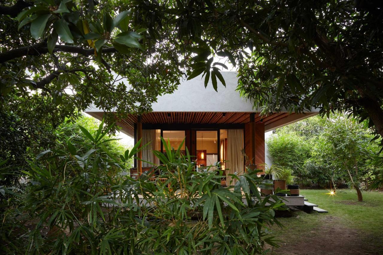 Pavilion,1011437656:JPEG