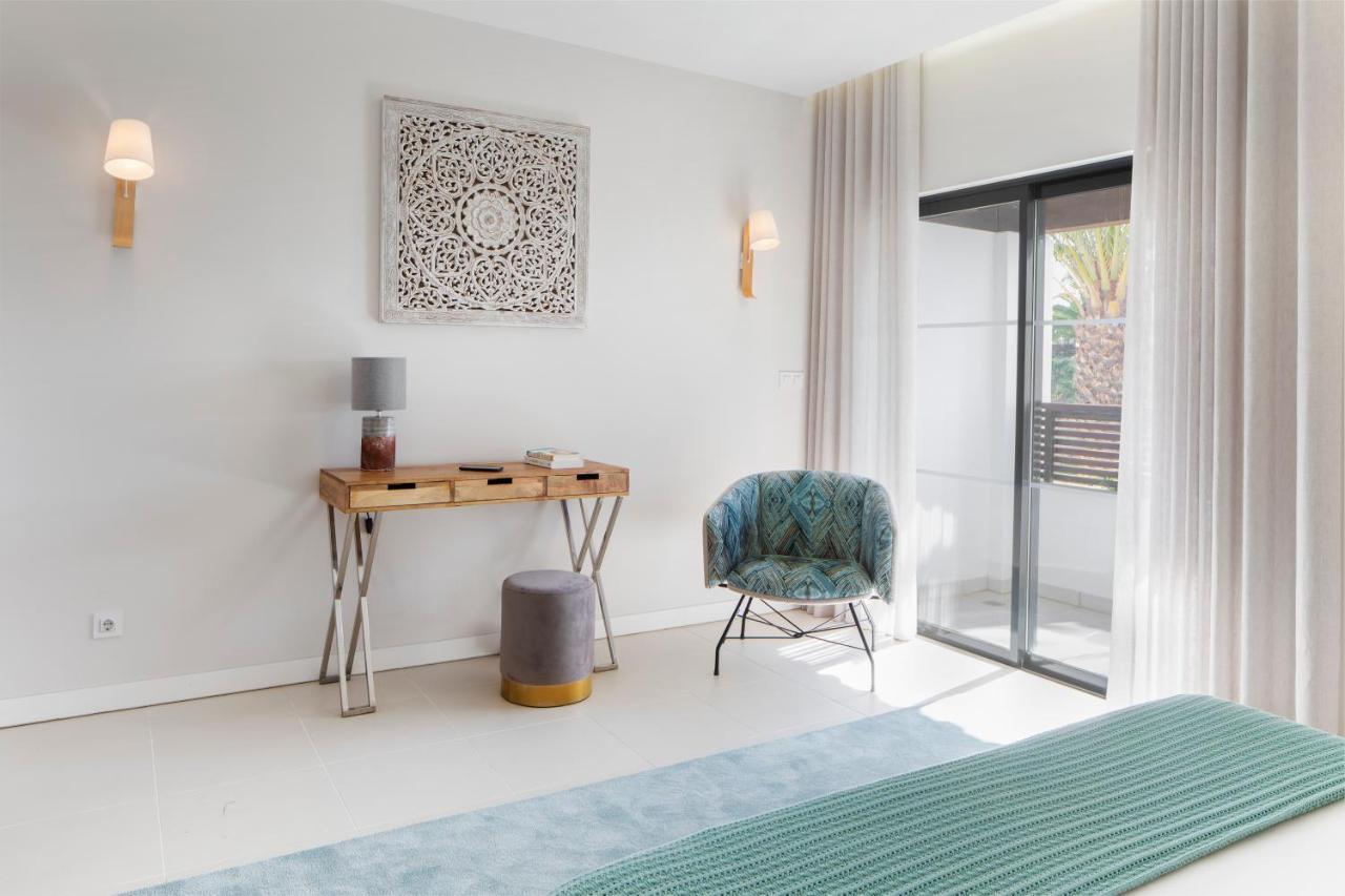 Two-Bedroom Townhouse with Balcony,1012285321:JPEG