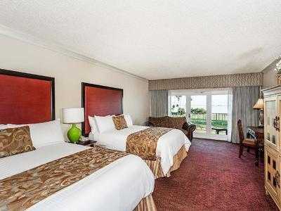 Superior Queen Room with Balcony and Bay View - Non-Smoking,1540382776:JPEG
