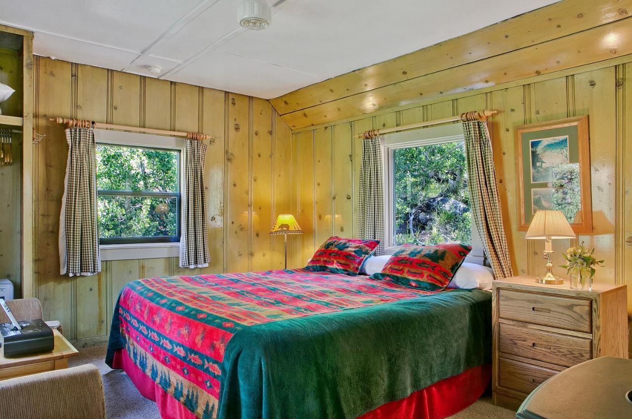 Historic Studio Cabin,1015239328:JPEG