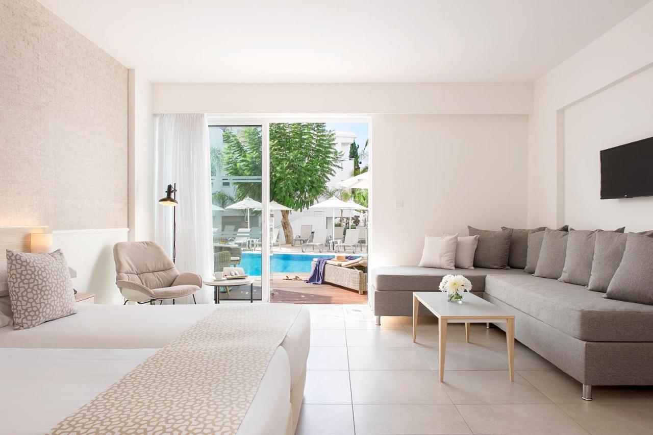 Junior Suite Swim-up,1026145585:JPEG