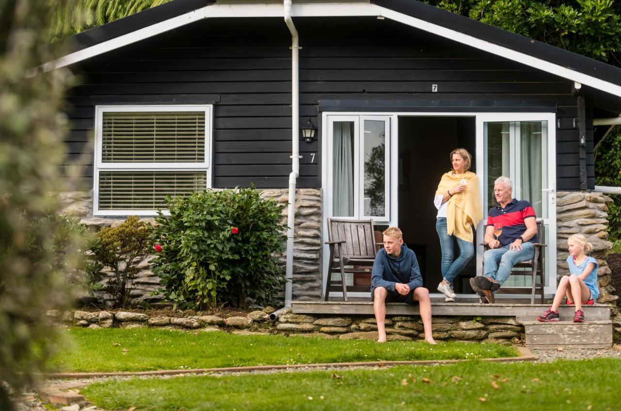 Cottage with Garden View,1030798729:JPEG