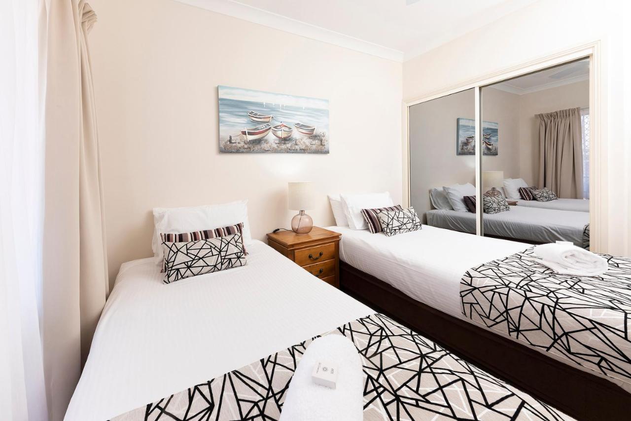 One Bed Garden View Apartment,1080967510:JPEG