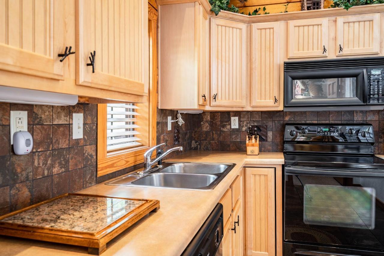Four-Bedroom Cabin