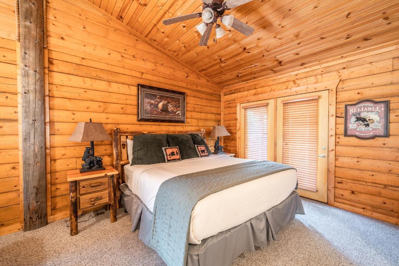 One-Bedroom Cabin