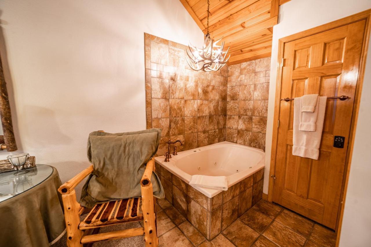 Four-Bedroom Cabin