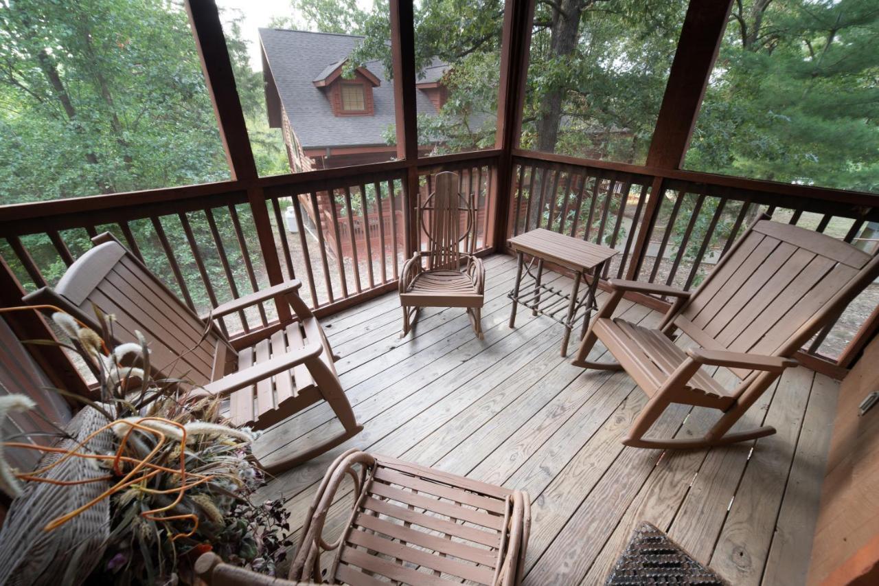 Four-Bedroom Cabin