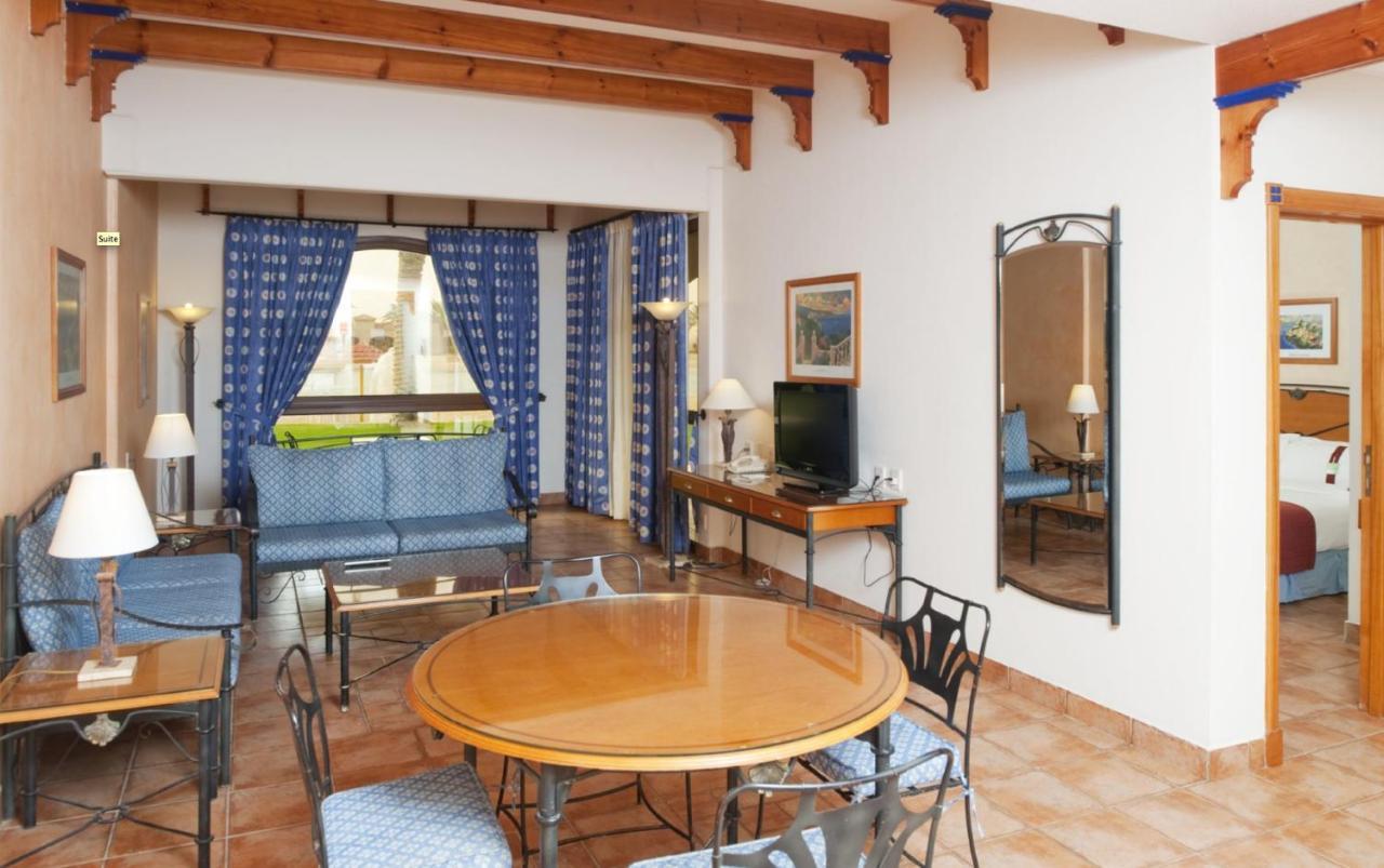 One=Bedroom Villa with Sea View - Smoking
