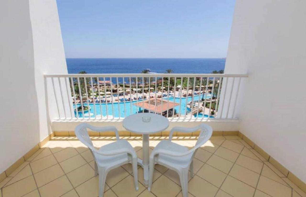 Deluxe Double or Twin Room,1081169371:JPEG