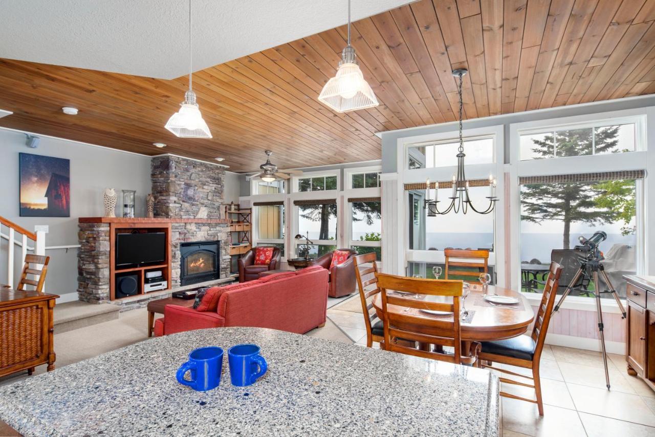 Two-Bedroom Townhouse,1072379806:JPEG
