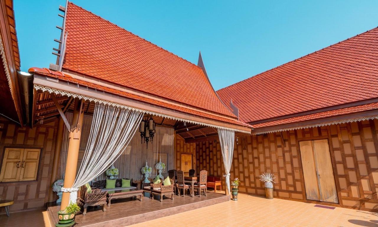 Thai Suite,1215922990:JPEG