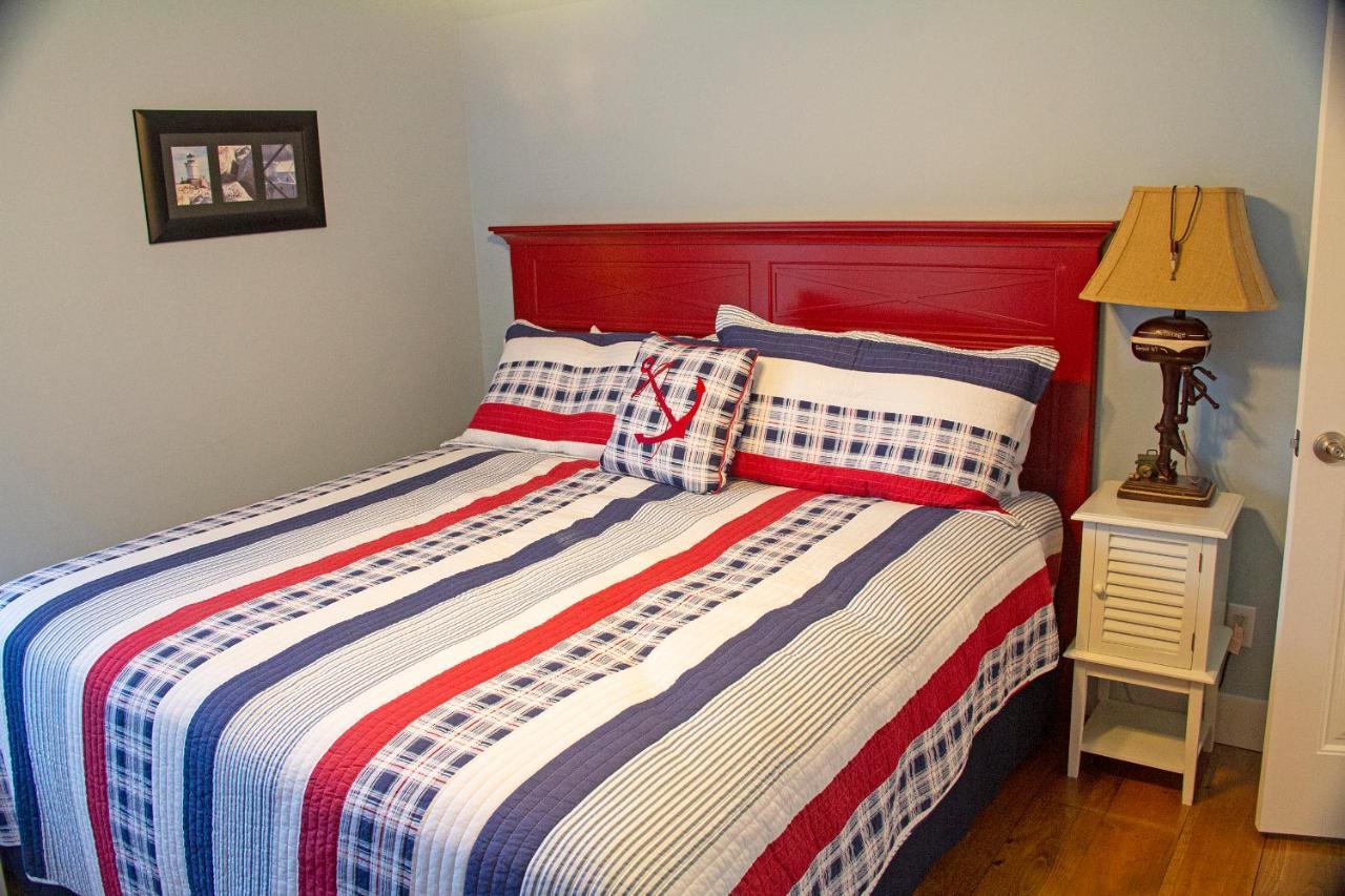Four-Bedroom House,1090022166:JPEG