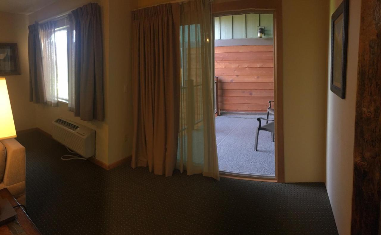 One-Bedroom Apartment,1092820272:JPEG