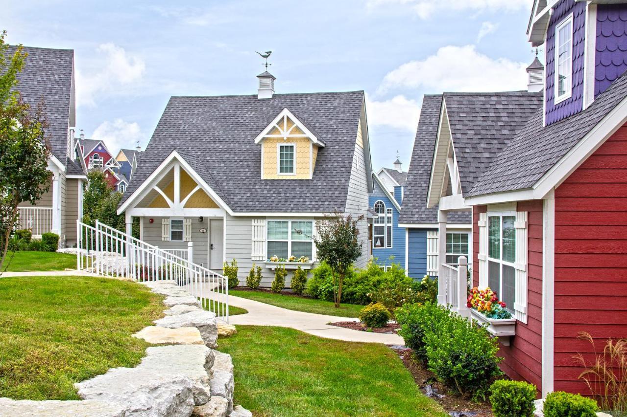 Two-Bedroom House,1093582218:JPEG