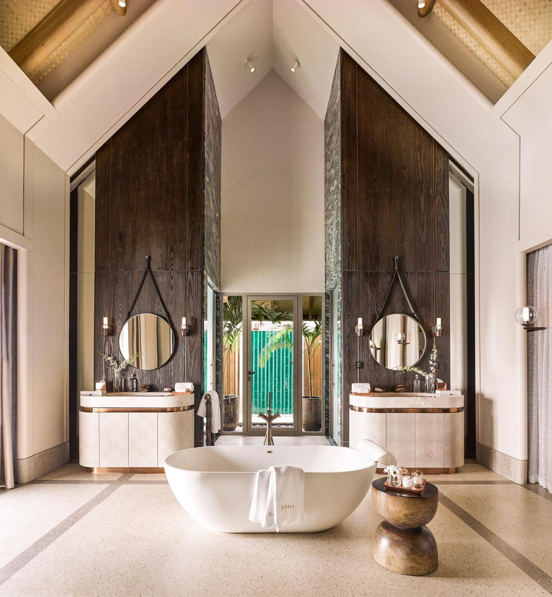 Luxury Water Villa with Pool