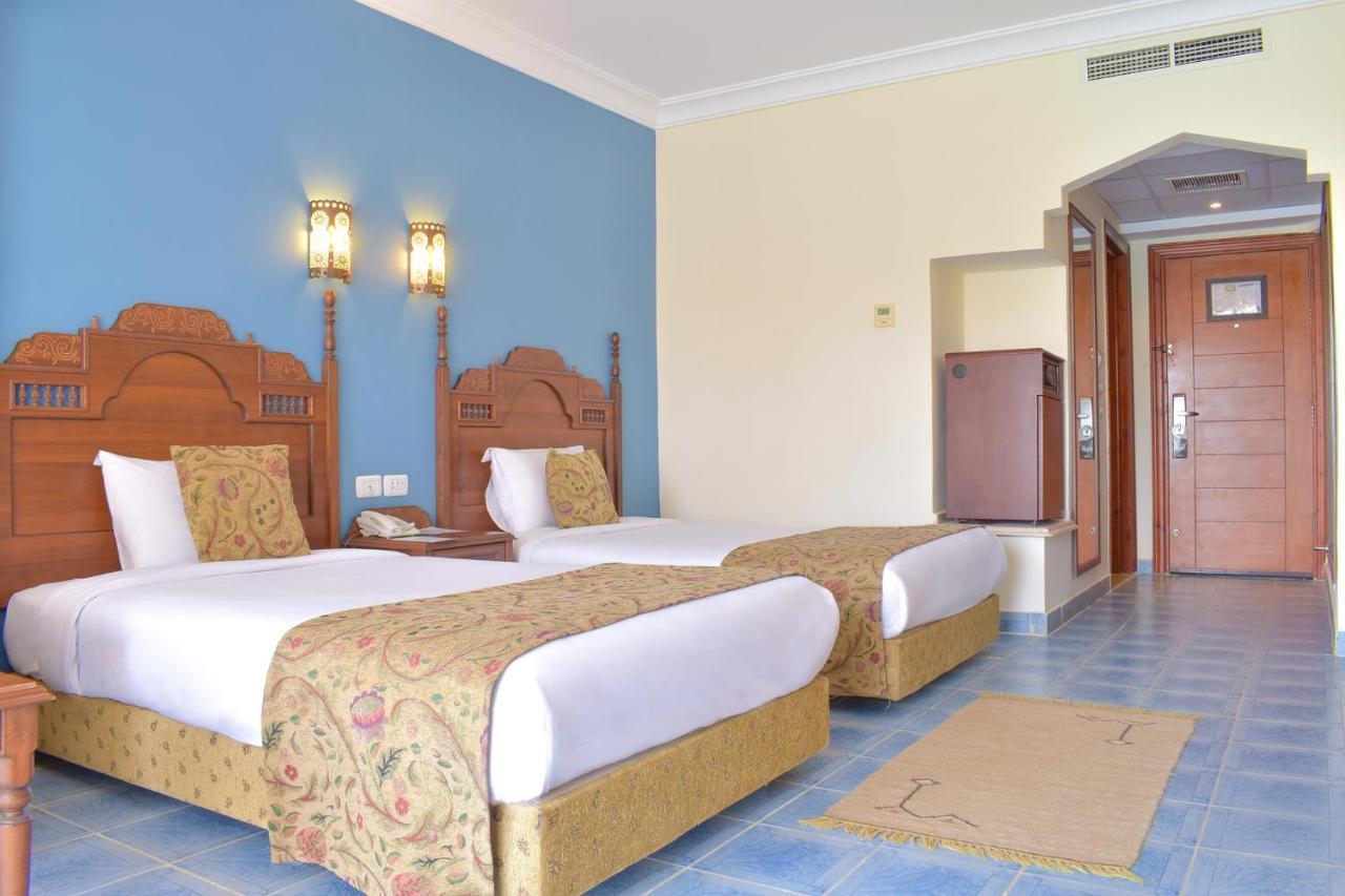 Standard Double or Twin Room Garden View