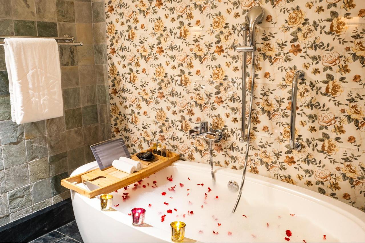 Suite Valley View King Bed,1114534551:JPEG