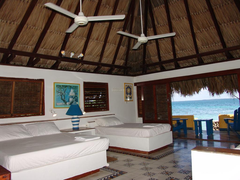 Suite,735832957:JPEG