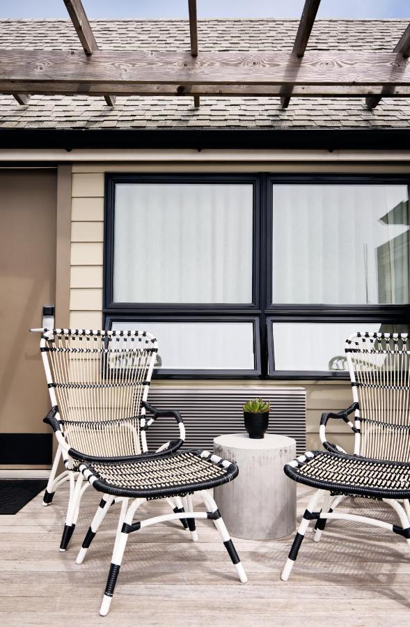 Garden or Partial Ocean View King