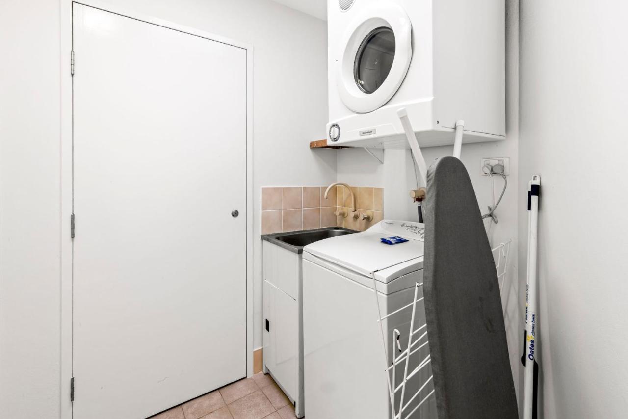 Three-Bedroom Apartment,1123658229:JPEG