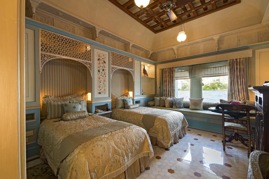 Luxury Twin Room with Lake View,320350993:JPEG