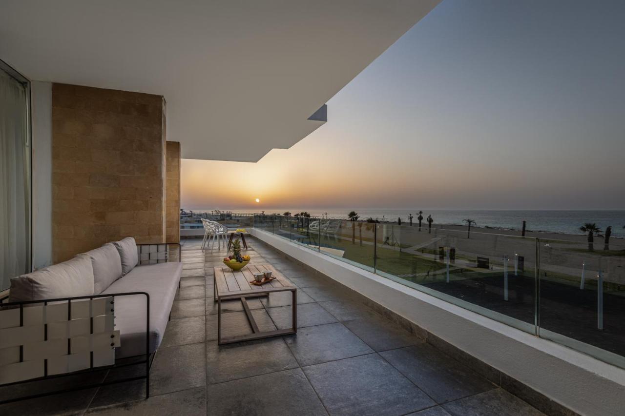 Sky House,1128761973:JPEG