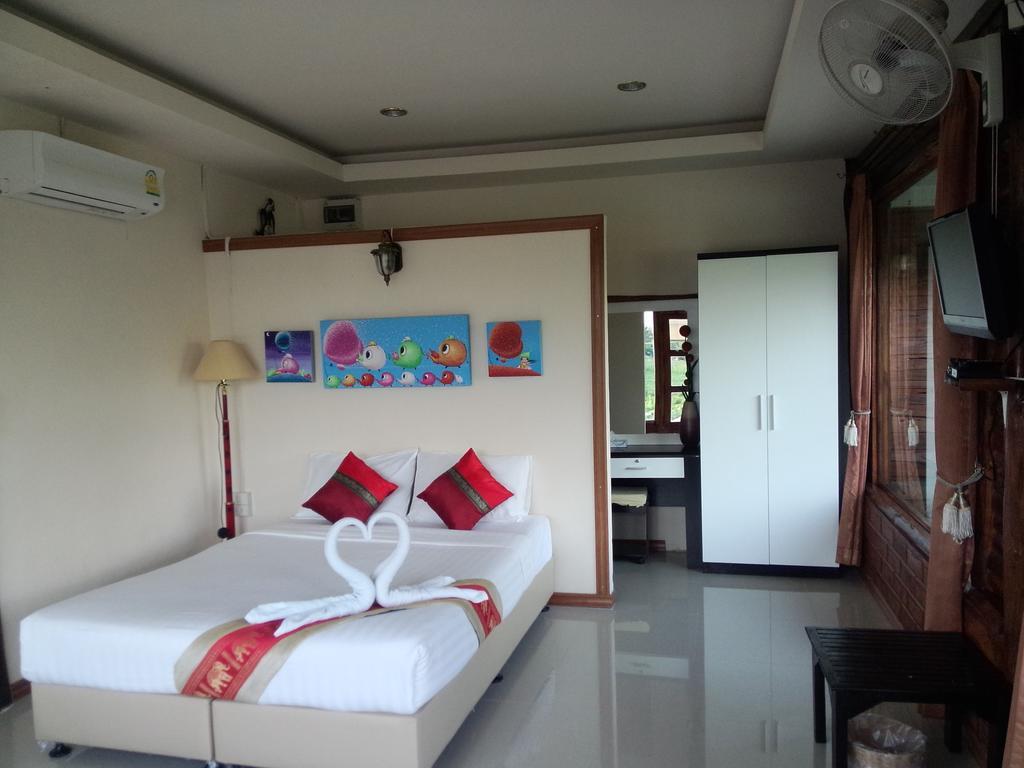 Two-Bedroom Villa with Mountain View
