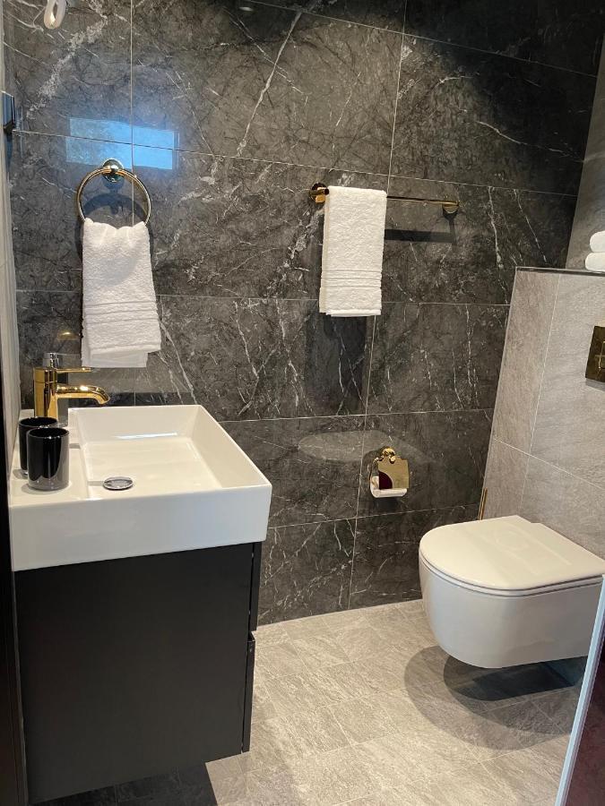 Deluxe King Suite with Sauna,1140276637:JPEG