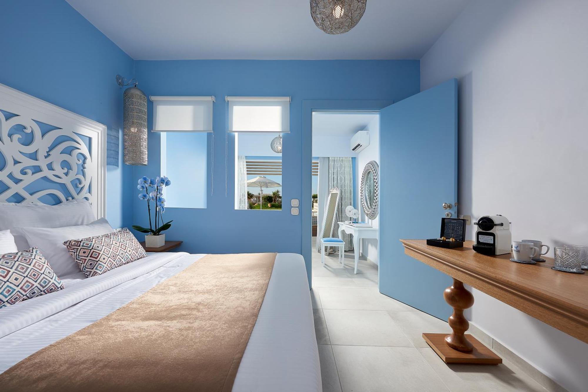 Junior Suite Beach Front Private Pool