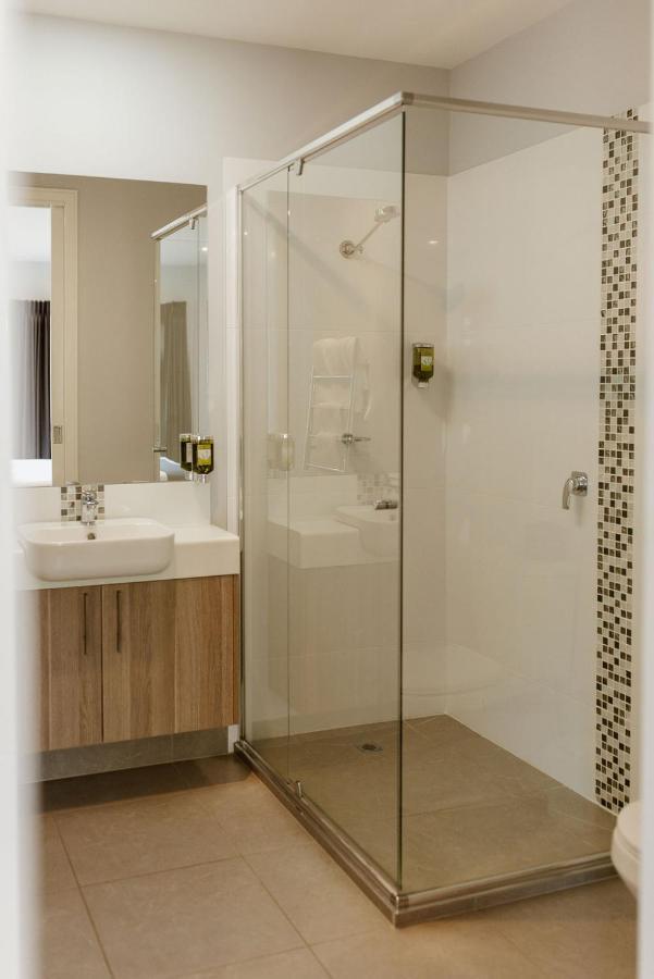 Studio Apartment Interconnecting