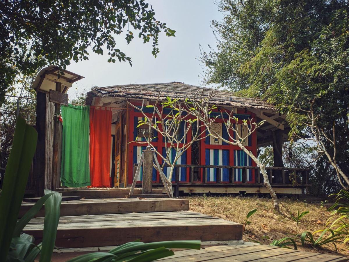 Studio,1154799783:JPEG