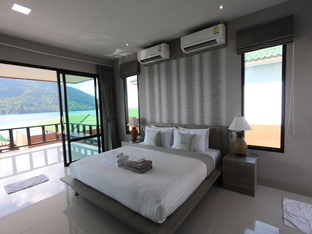 Deluxe Double Room with Balcony and Sea View,1161231129:JPEG