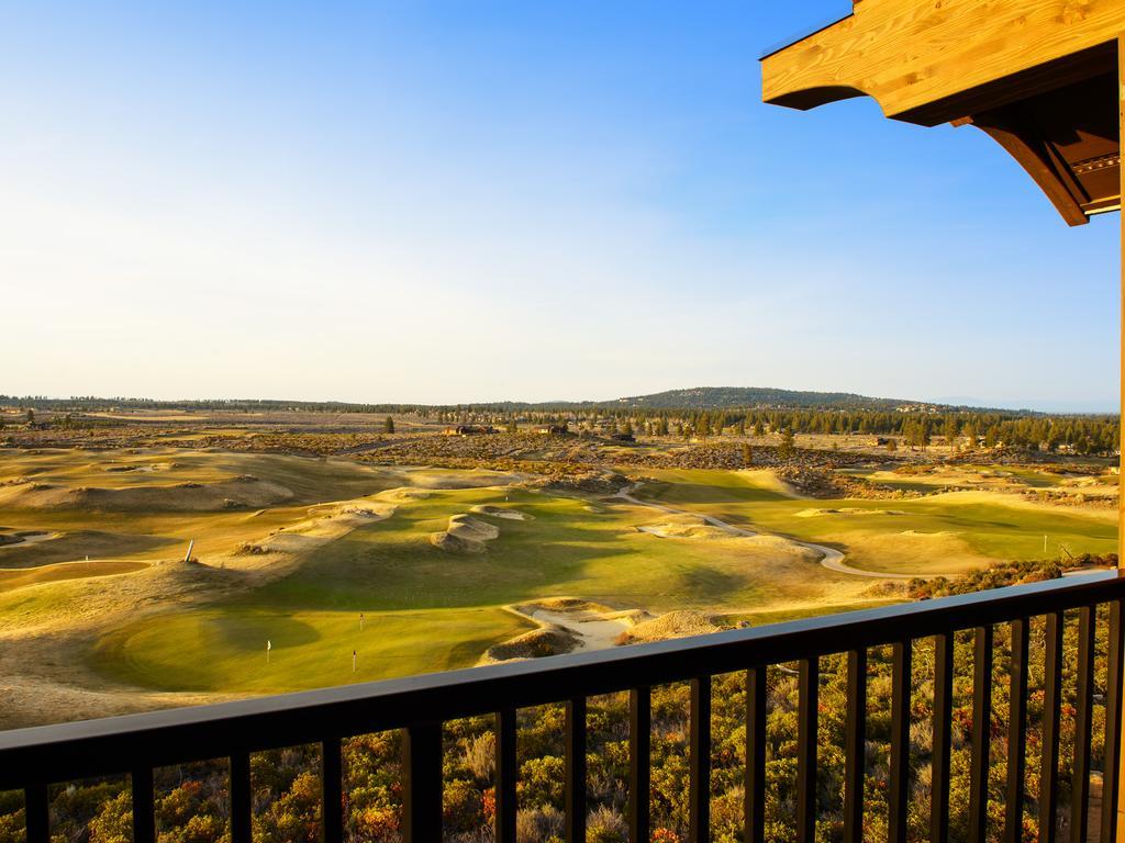 Deluxe Queen Room with Two Queen Beds with Golf View