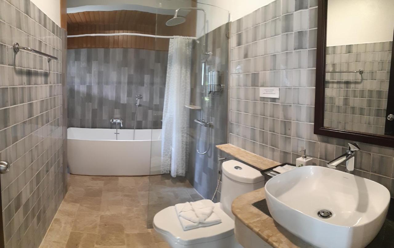 Luxury One-Bedroom Villa,1215576511:JPEG