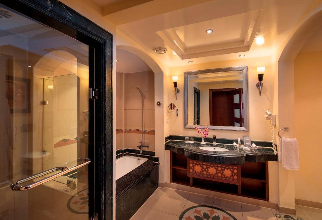 Double Room with Pool View