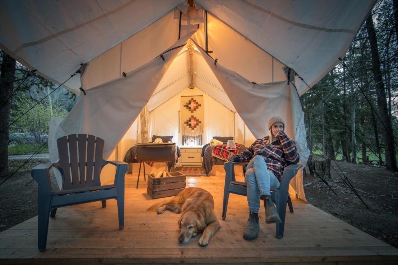 Tent,1175491384:JPEG