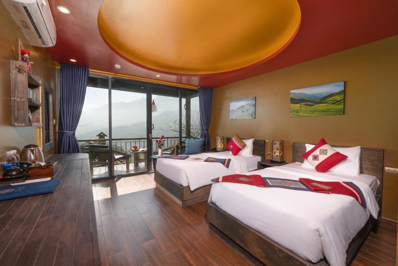 Triple Room with Mountain View