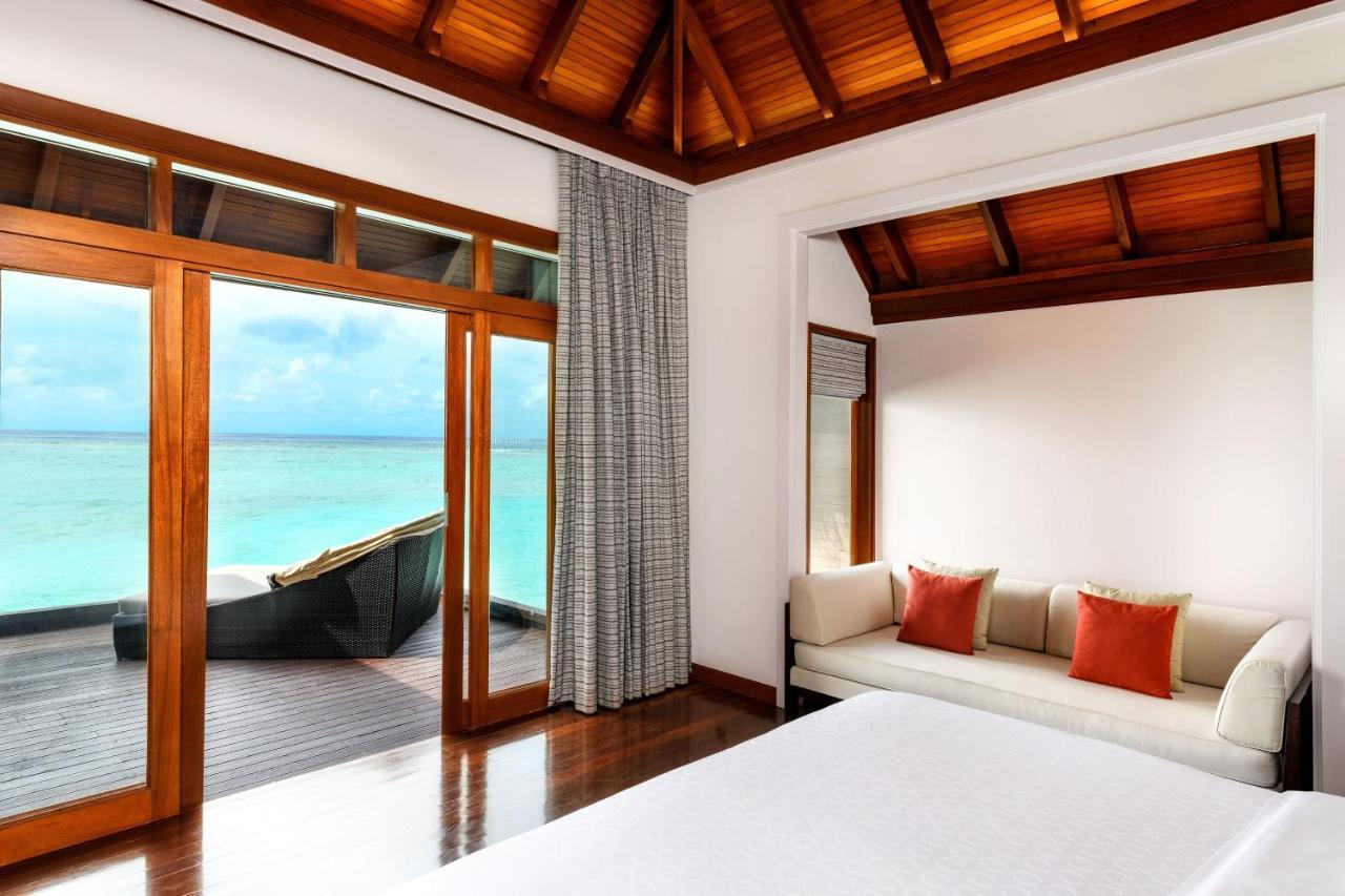 Overwater King Bungalow Ocean View,1356339791:JPEG