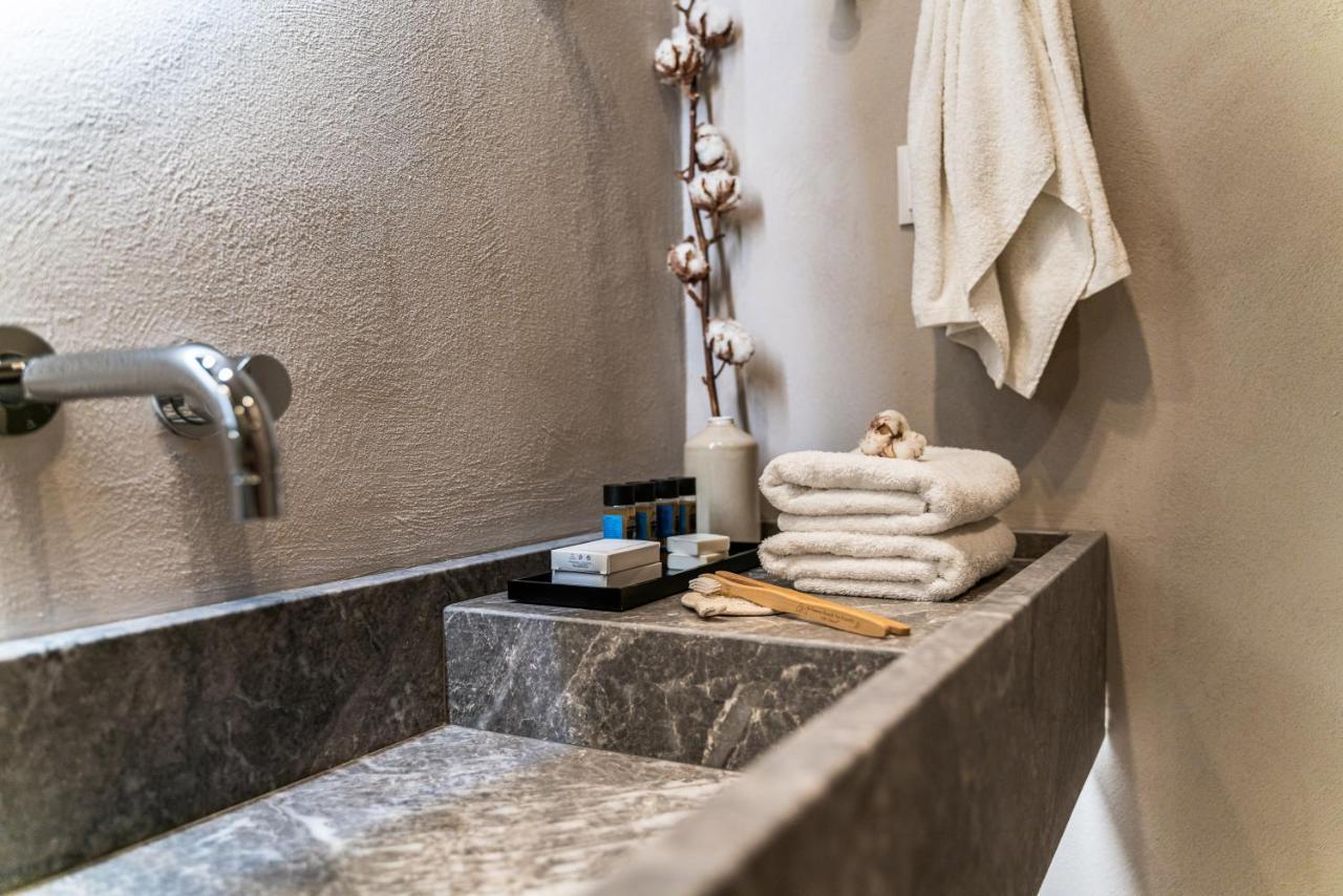 Deluxe Room with Sea View,1207980589:JPEG