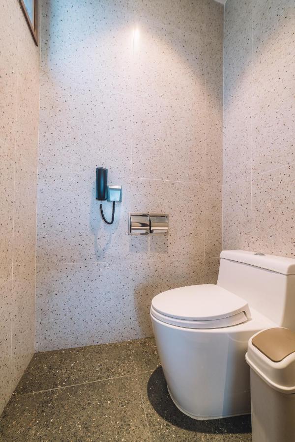 Deluxe Bungalow,1283650225:JPEG