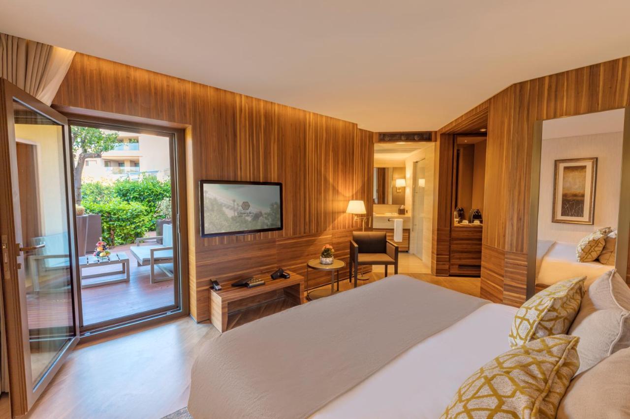 Classic Room Land View