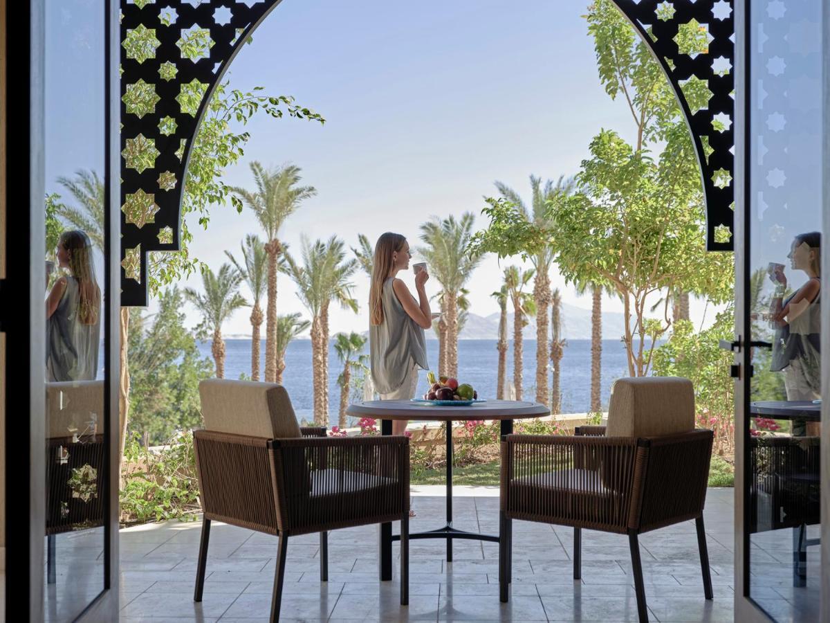 Premier King Room Sea View
