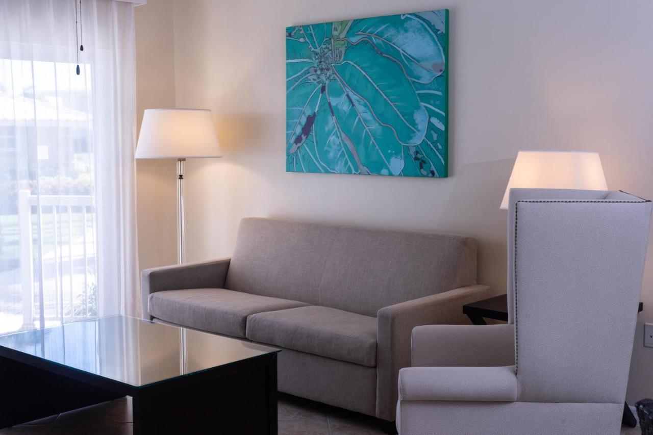 One-Bedroom King Suite,1200023635:JPEG