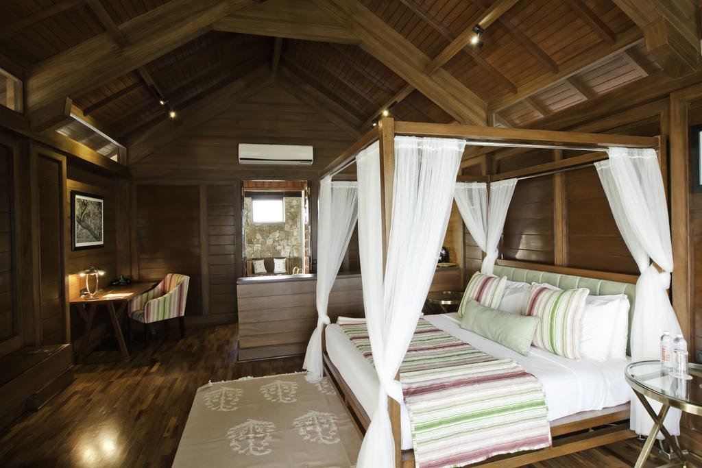 Log Hut,397003293:JPEG