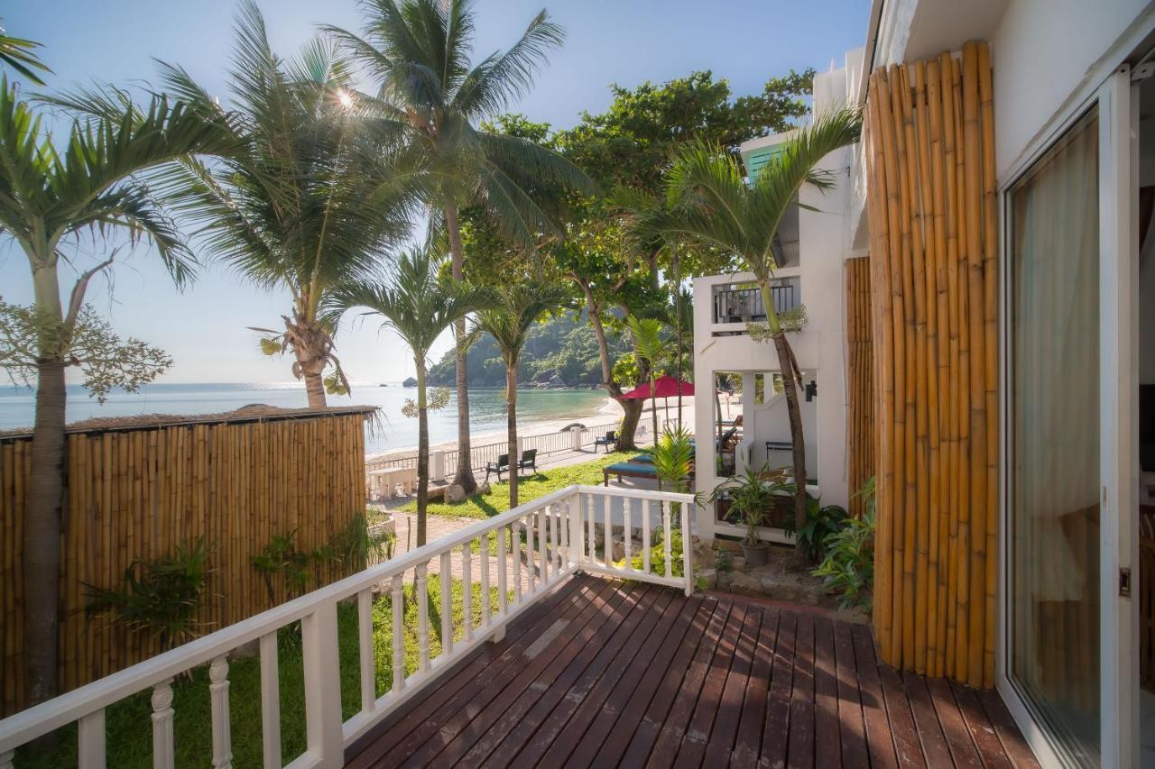 Deluxe Beachfront Terrace