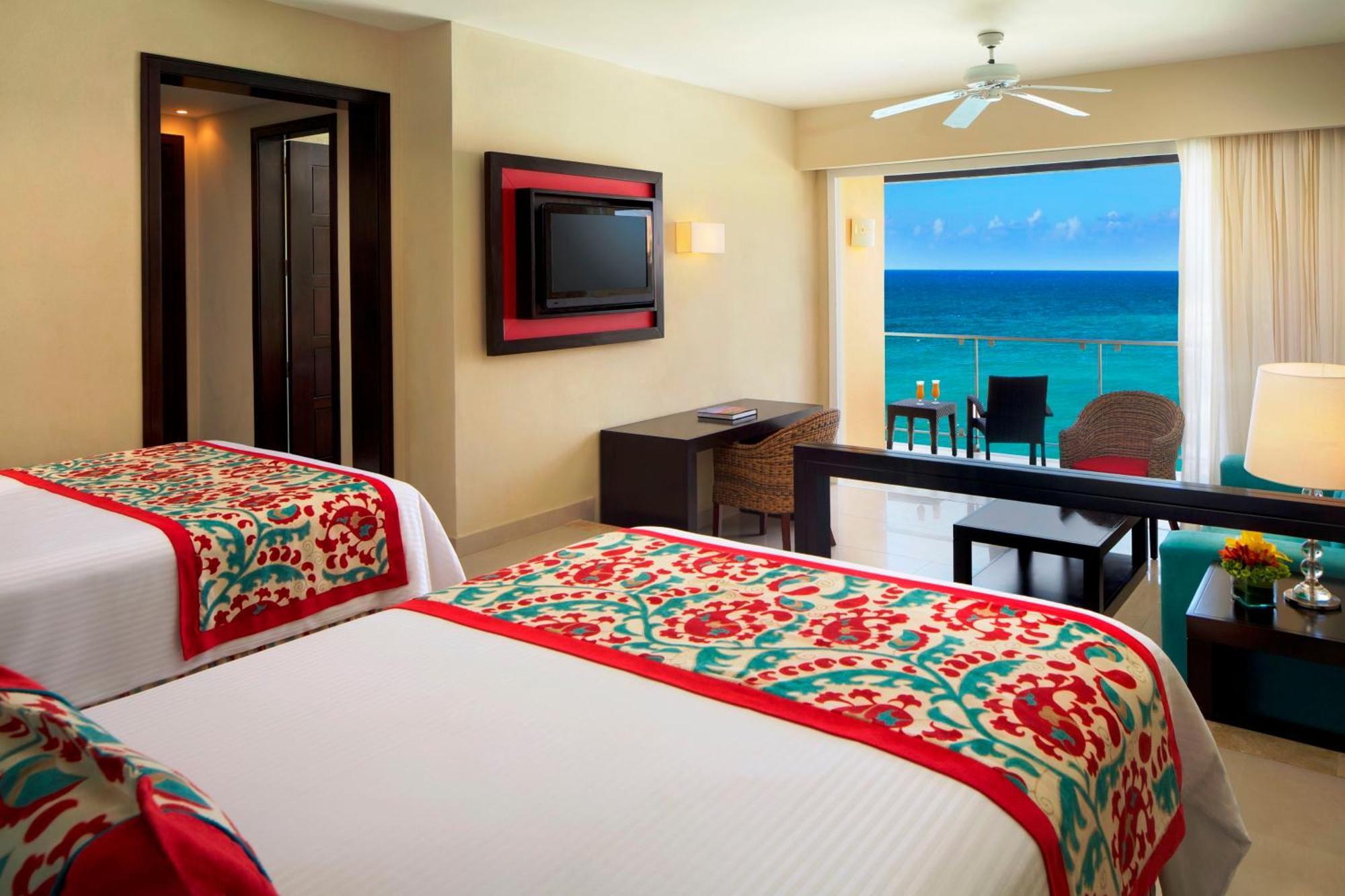Junior Suite Ocean Front Two Double Beds,1273749127:JPEG
